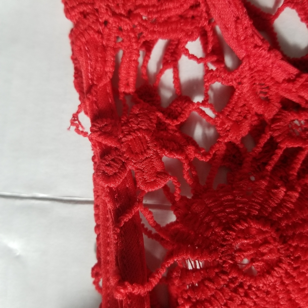 MANIJU RED FORMAL DRESS SIZE MEDIUM - Picture 14 of 16
